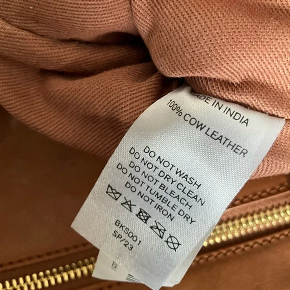 Quince Italian Leather Convertible Folder Clutch / Cognac - Picture 5 of 6